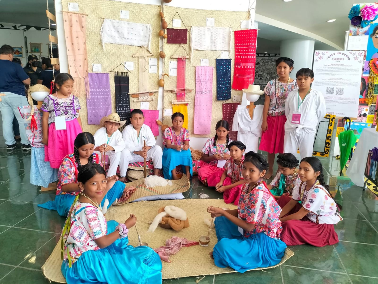 Actividad Cultural Comunitaria: Raíz, las mujeres de mi tierra